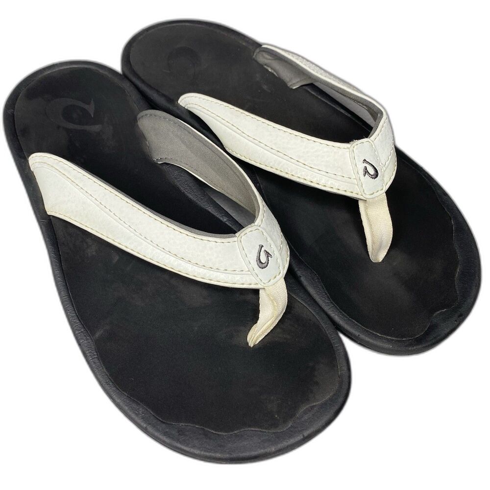 Olukai Ohana Leather Flip Flops Womens 8 Sandals Thongs White Black Soles